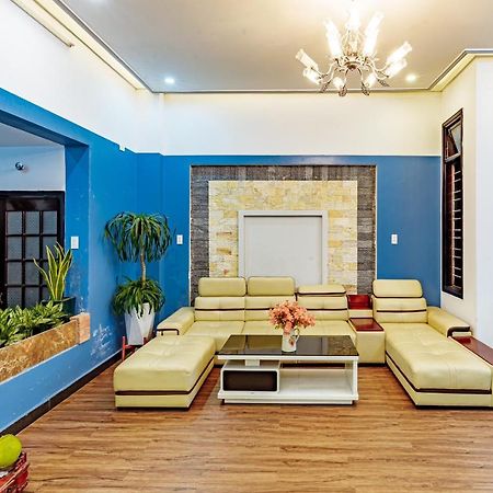 Nana 2 Homestay 후에 외부 사진