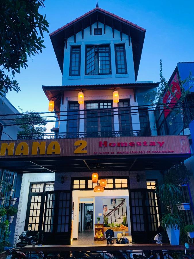 Nana 2 Homestay 후에 외부 사진